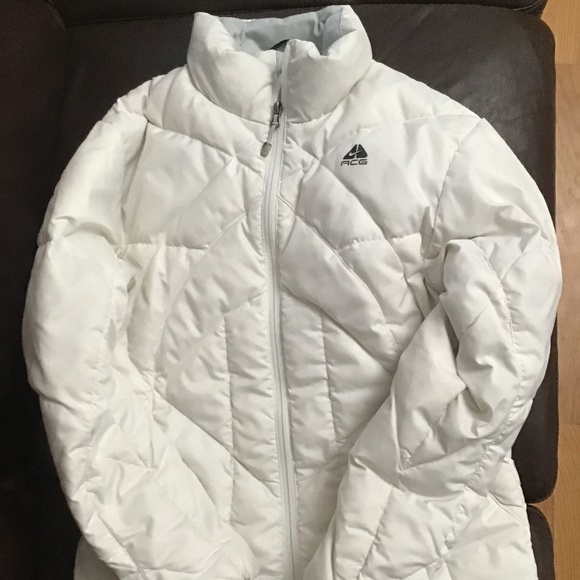 Nike Jacket - Picture 4 of 5